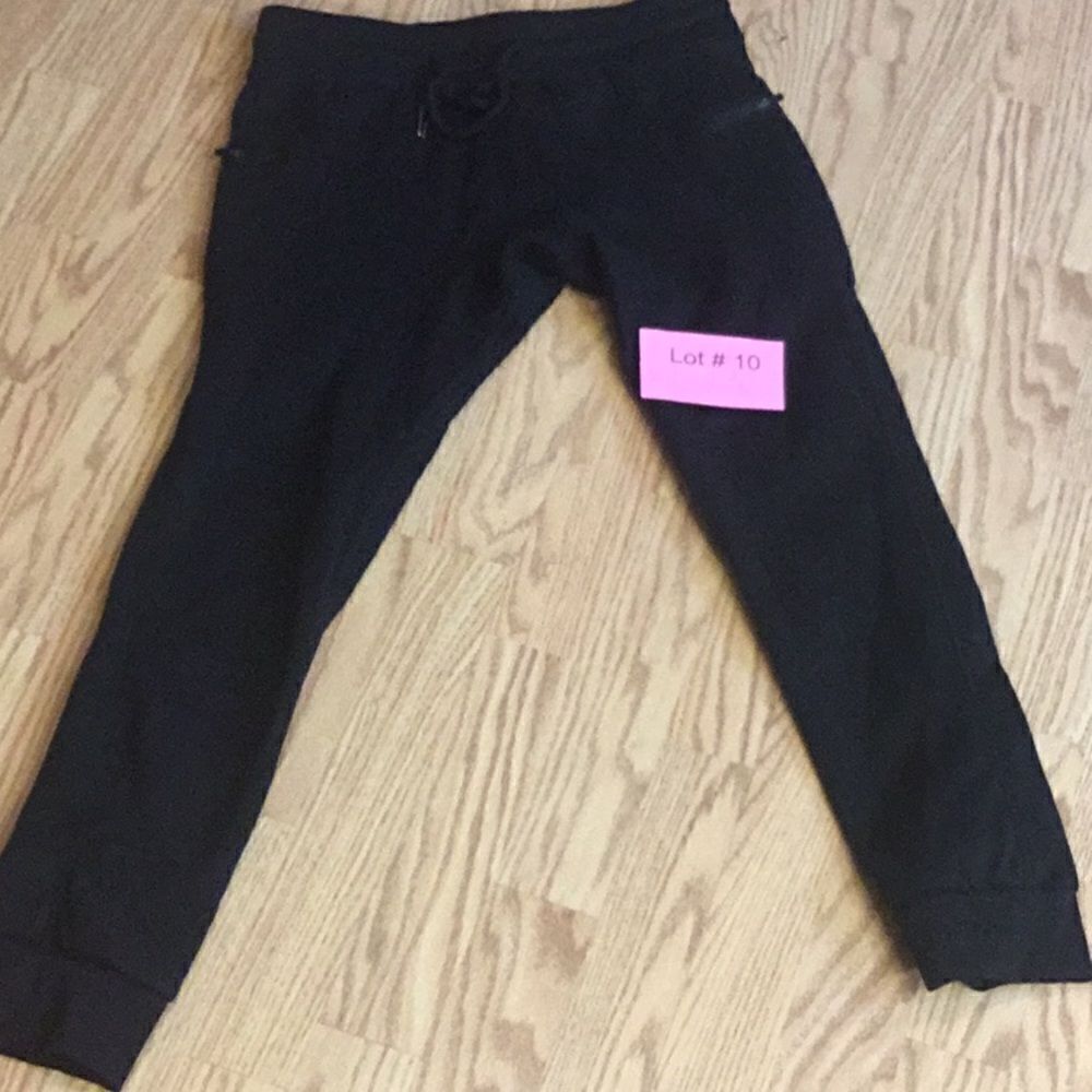 BELK a black athletic pants in small NWT
